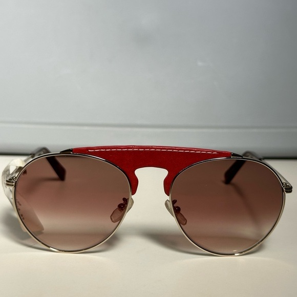 LOEWE Red Leather Sunglasses Tortoise 
Plastic/Metal‎ Women